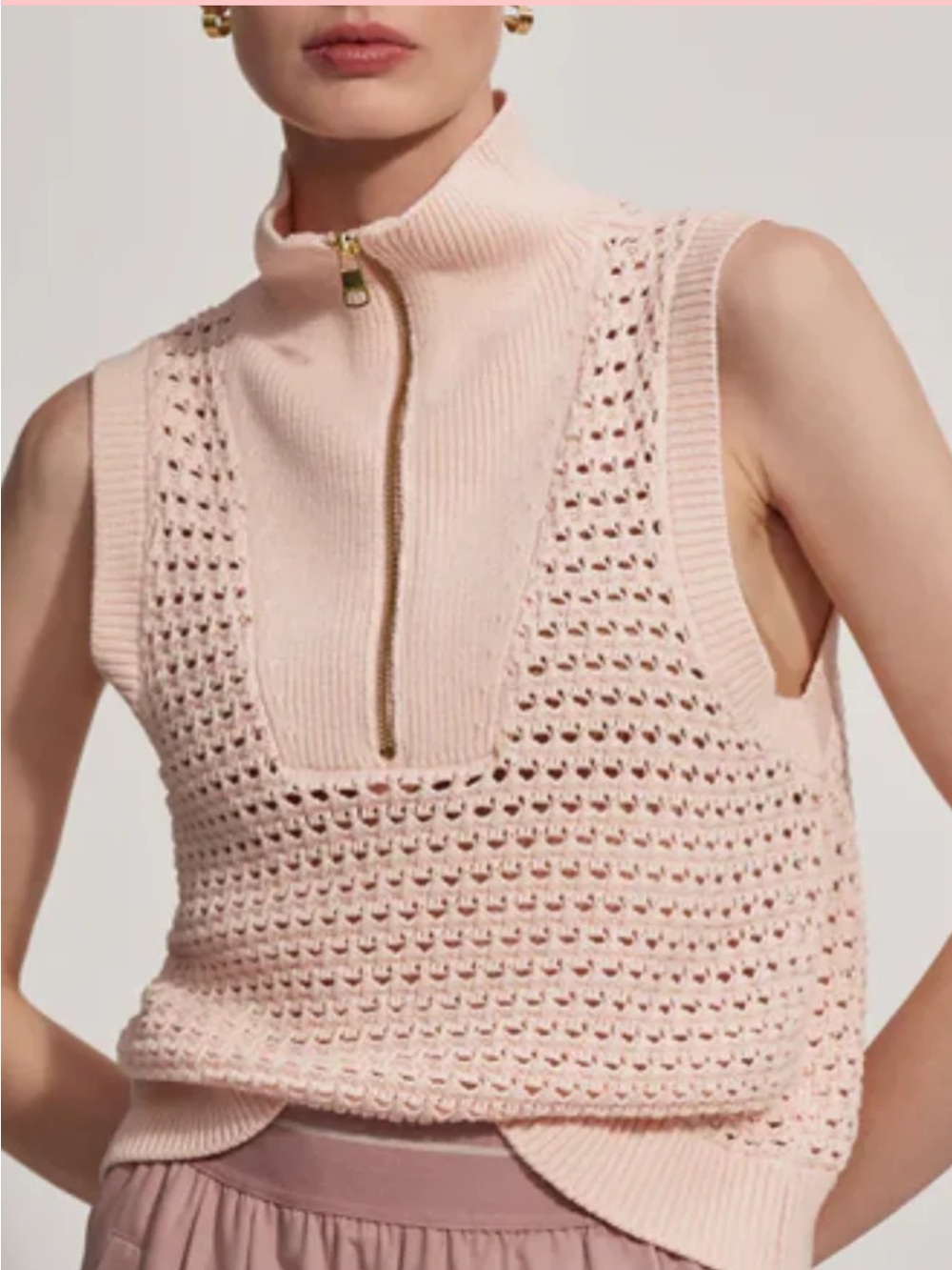 Varley cotton vest Zip-fastening high-neck, open-knit, ribbed trims Slips on.